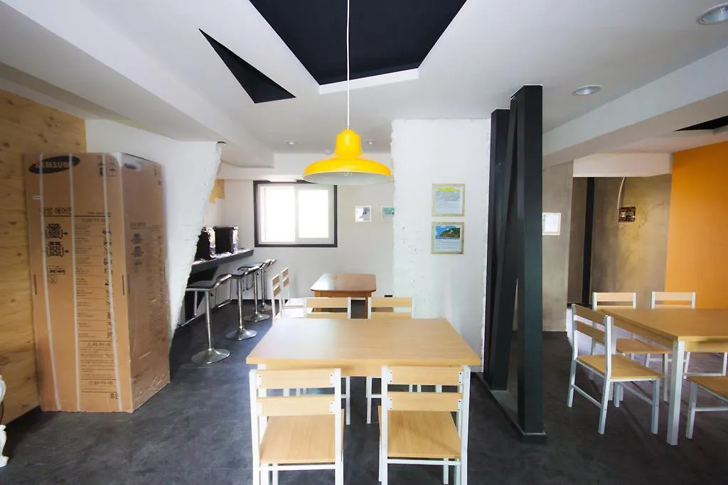 Calli Hostel Busan 0*,